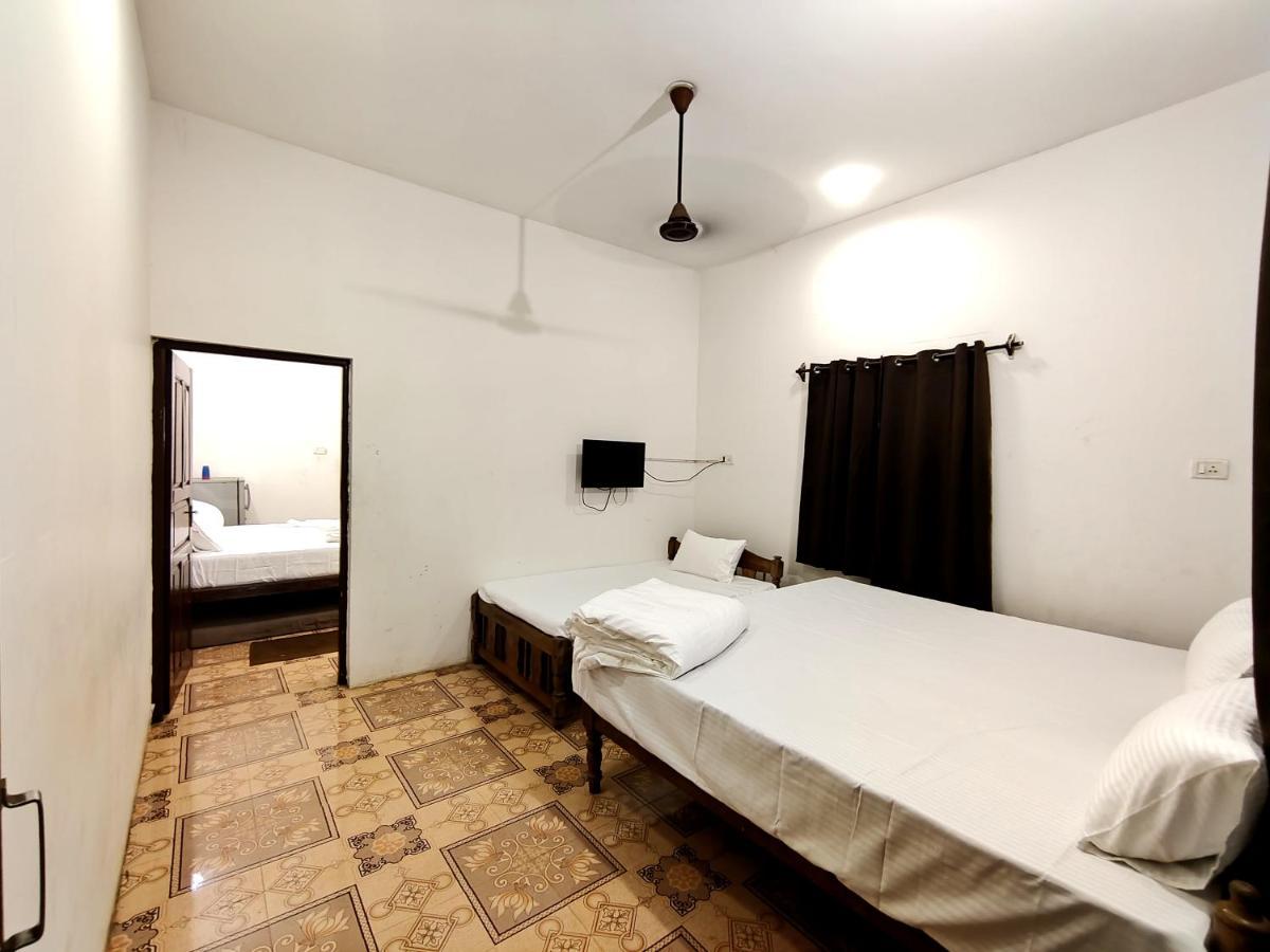Готель Calangute Turista Екстер'єр фото